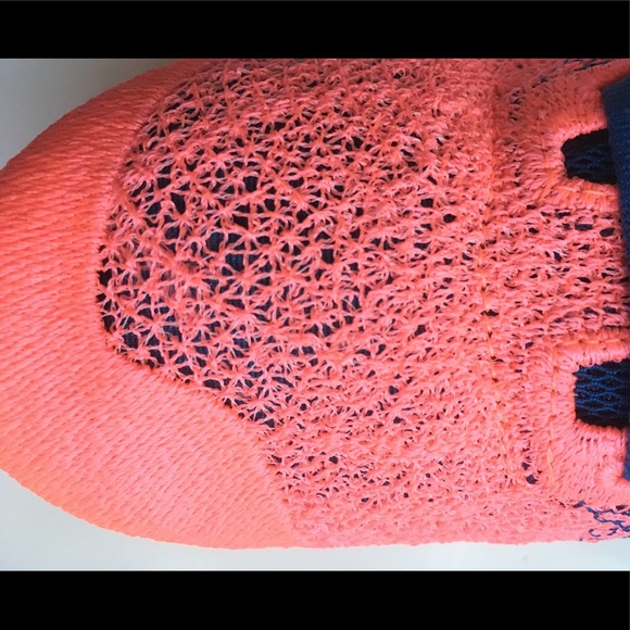 Ultra lightweight Under Armour Threadborne  athletic shoes women’s shoes 9 - Picture 8 of 11